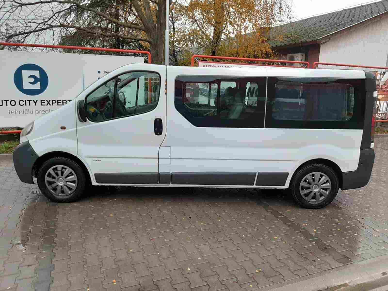 Kombi za prevoz putnika u Nemačku